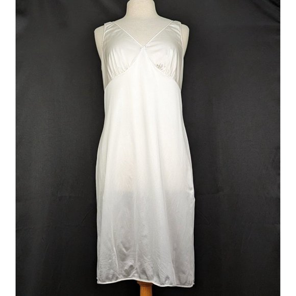 Vintage Other - Vintage 80s Slip Ivory Tricot All Nylon Full Dress Vanity Fair Misses Si…
